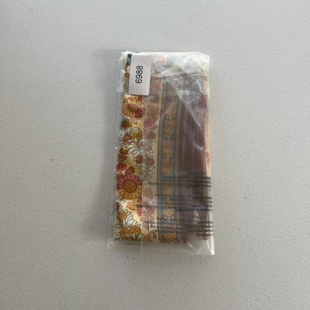 Vintage Bill Blass for Baar & Beards Silk Multicolored Scarf Floral Red - Picture 11 of 11